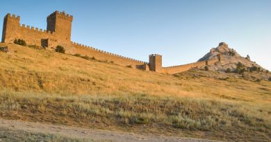 Экскурсии в Морская прогулка к Карадагу из Саки 2020 Экскурсии в Морская прогулка к Карадагу из Саки 2020